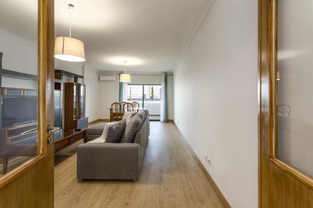 Miral 2 - Beach Front Apartment With Pool كوارتيرا المظهر الخارجي الصورة